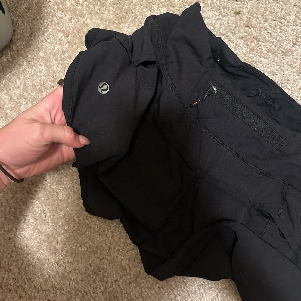 Black lulu shorts